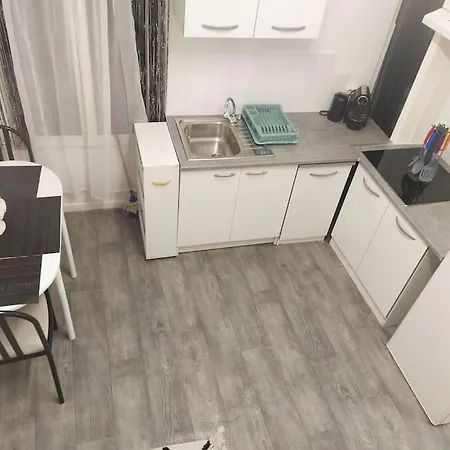 Petite Maison A Drancy