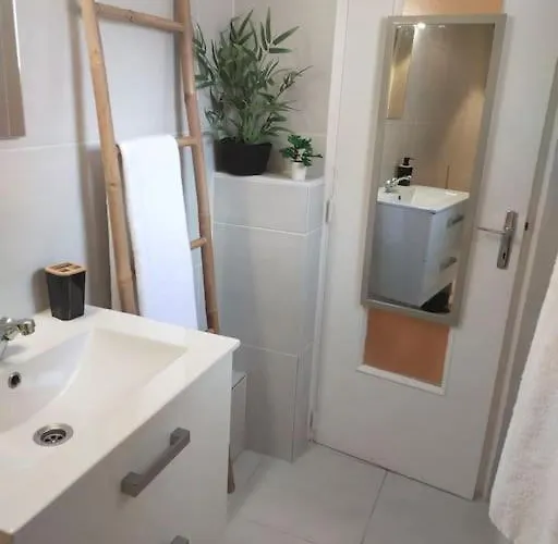 Petite Maison A Drancy